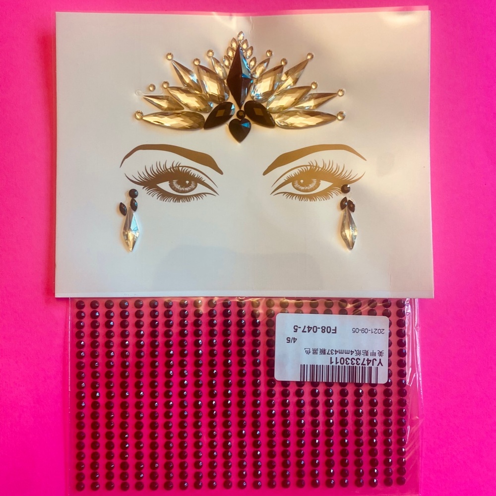 (1) Face JEWELRY WITH BONUS (1)JEWELS Free with purchase of $25+